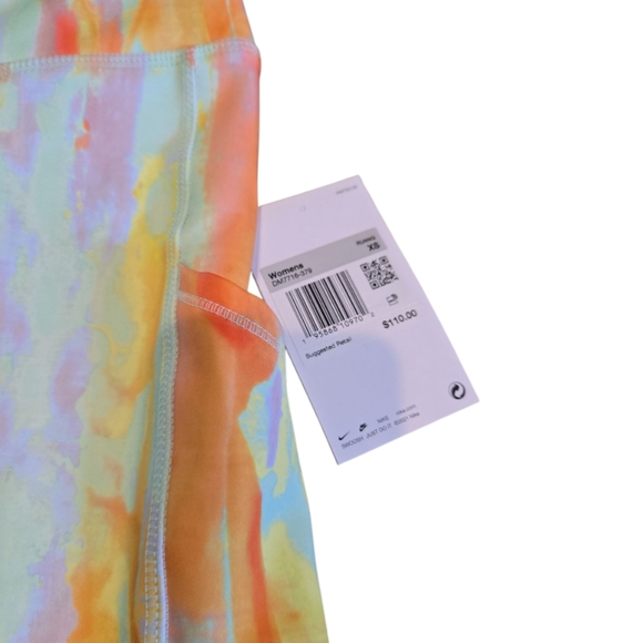 NWT Nike Vibrant Orange and Yellow Leggings with Artistic Flair - Picture 4 of 8
